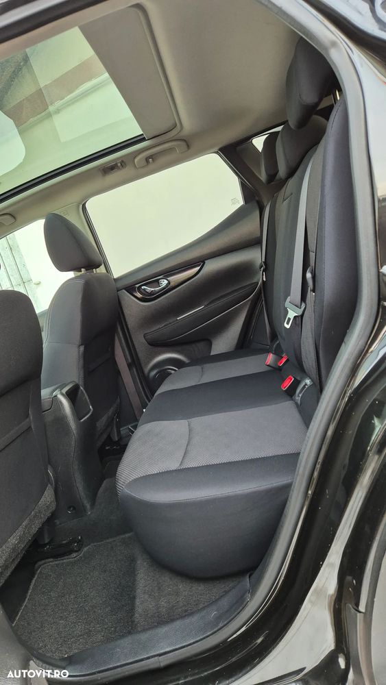 Nissan Qashqai 1.5 DCI N-Connecta - 18