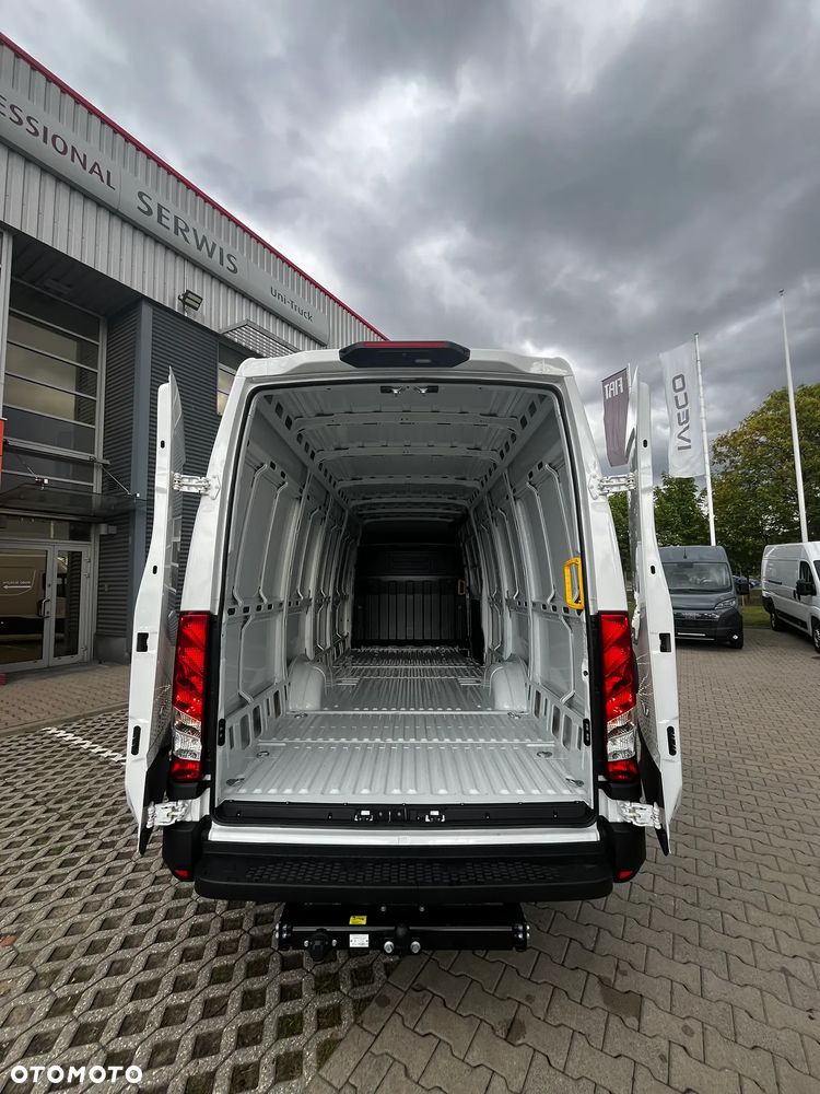 Iveco MEGA WYPRZEDAŻ Ekspozycji - Daily 35s18ha8v - 11
