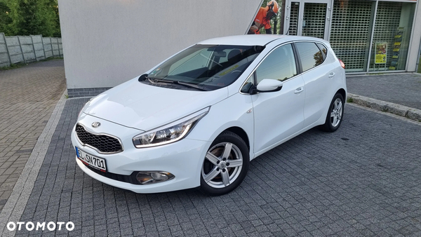 Kia Ceed 1.4 CVVT Fifa World Cup Edition