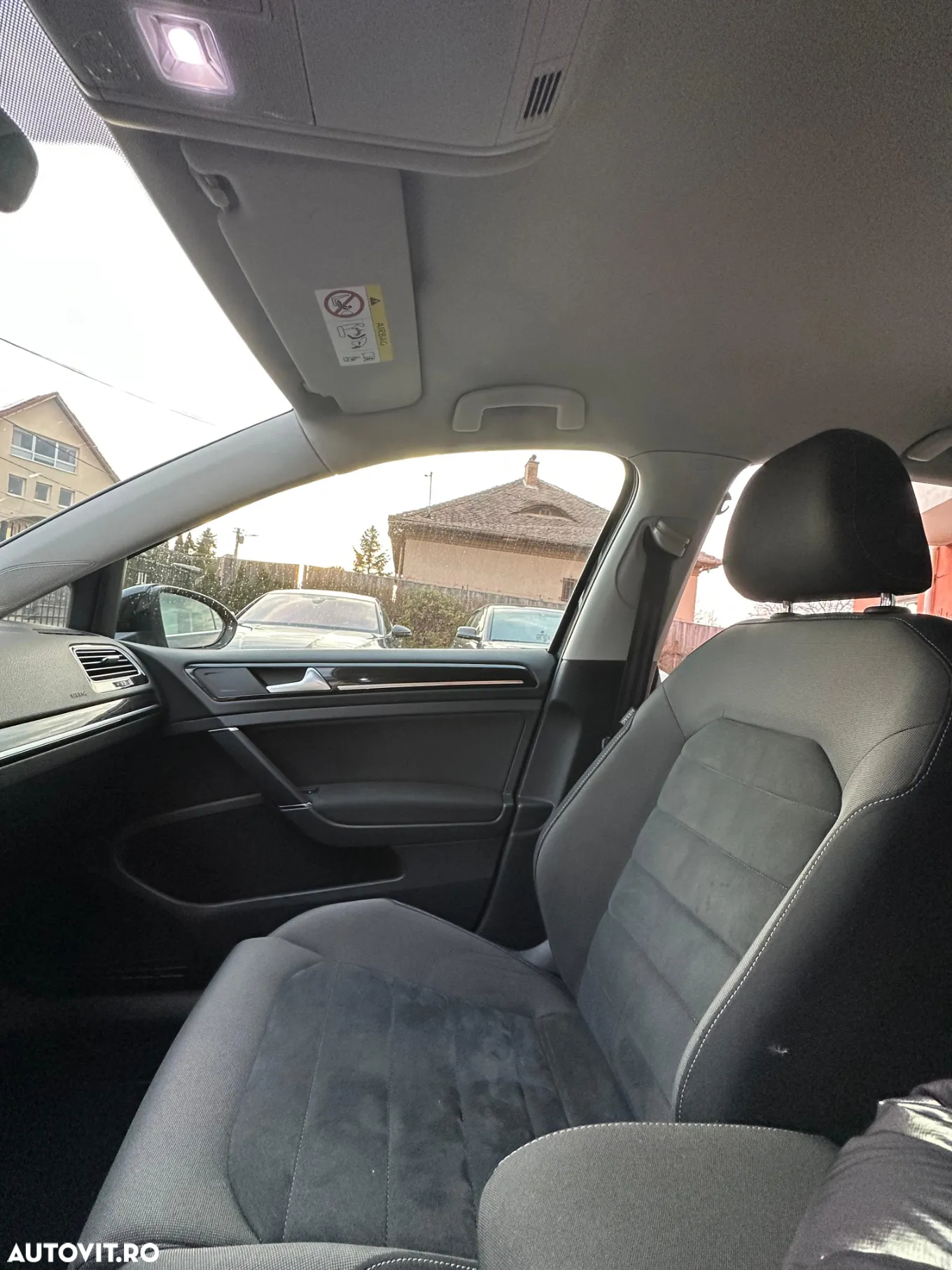Volkswagen Golf 1.6 TDI DSG Highline - 12
