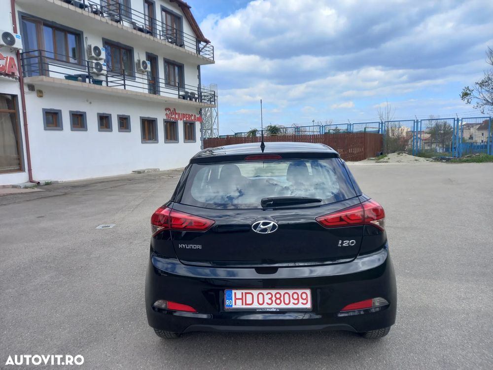 Hyundai i20 1.1 CRDi - 14