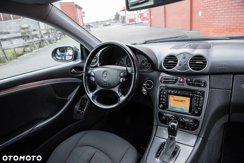 Mercedes-Benz CLK - 25