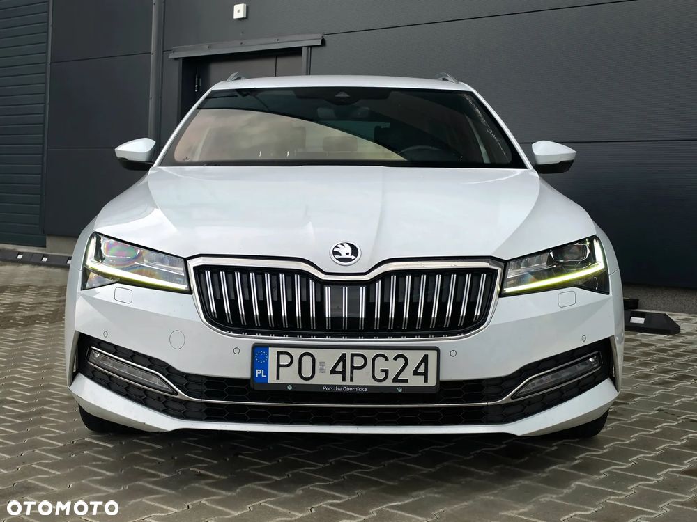 Skoda Superb 2019 photo 5