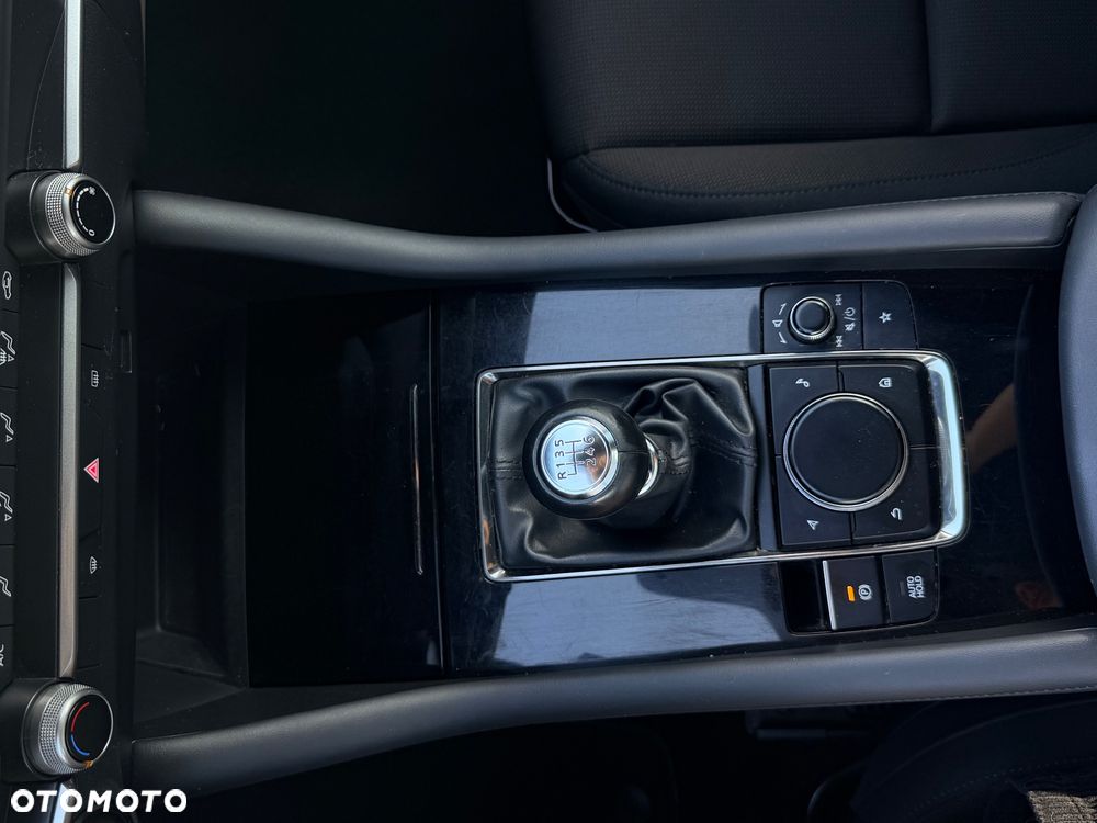 Mazda 3 SKYACTIV-G 2.0 M-Hybrid - 20