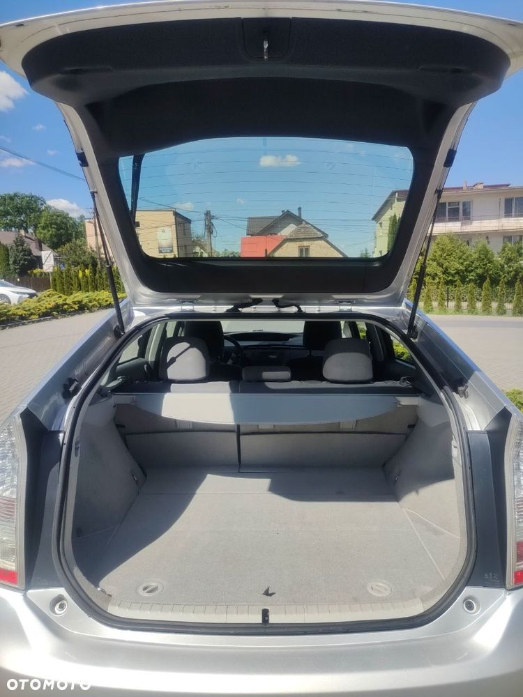 Toyota Prius - 9