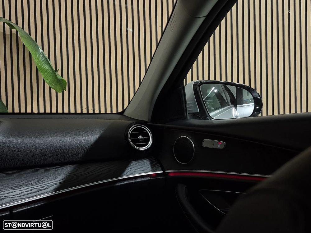 Mercedes-Benz E 220 d Avantgarde - 22