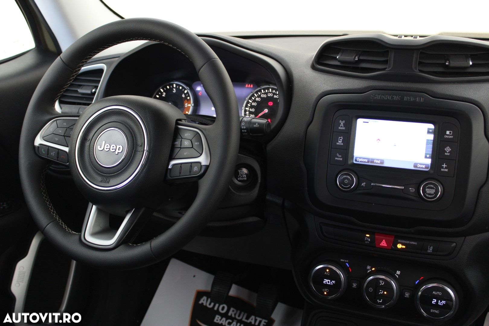 Jeep Renegade - 14
