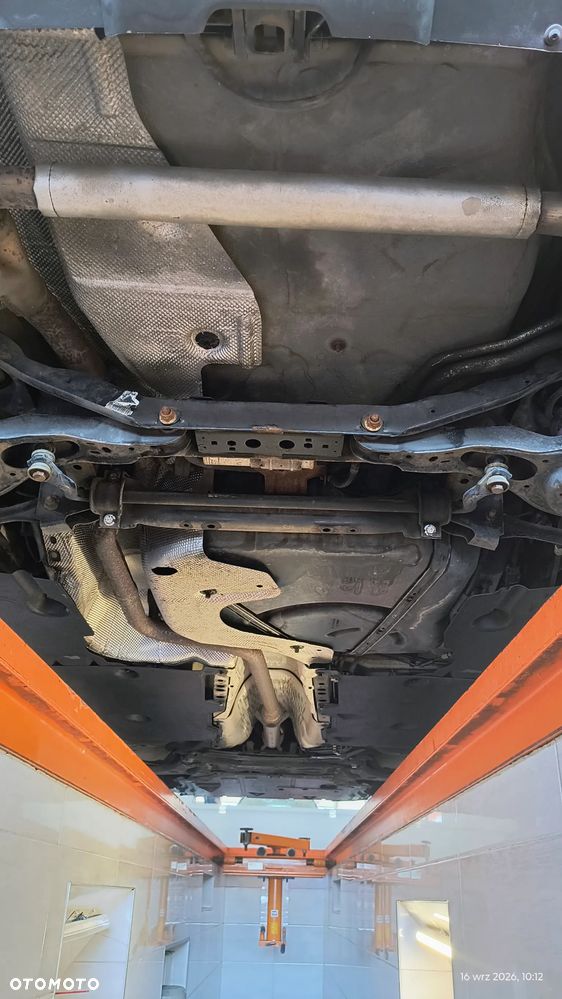 Volvo V40 - 22