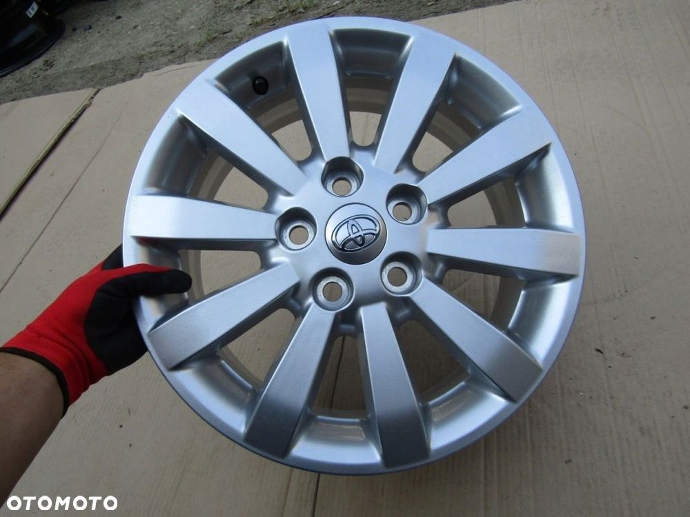1x Felga 16 Toyota Auris Corolla Verso Avensis RAV4 6,5j 5x114,3 ET45 / PZ406-E067B-ZC - 1