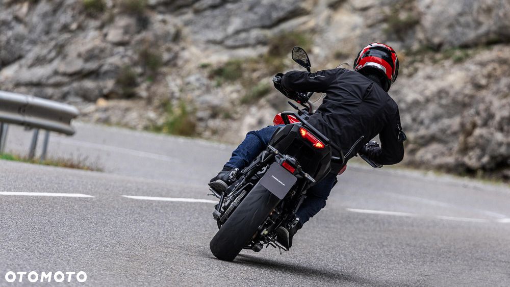 Yamaha Tracer - 12