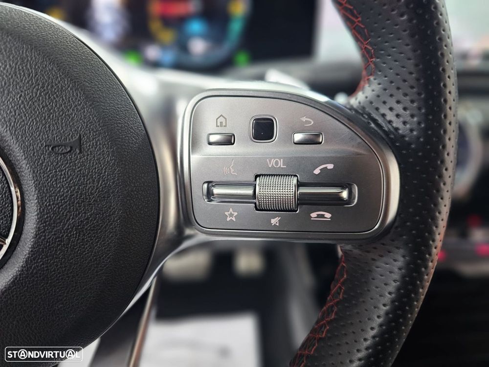 Mercedes-Benz A 250 e AMG Line - 18