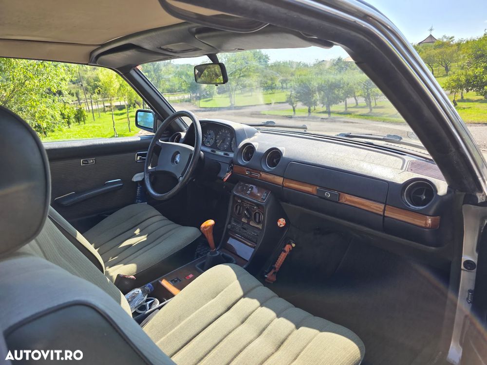 Mercedes-Benz 123 C - 11