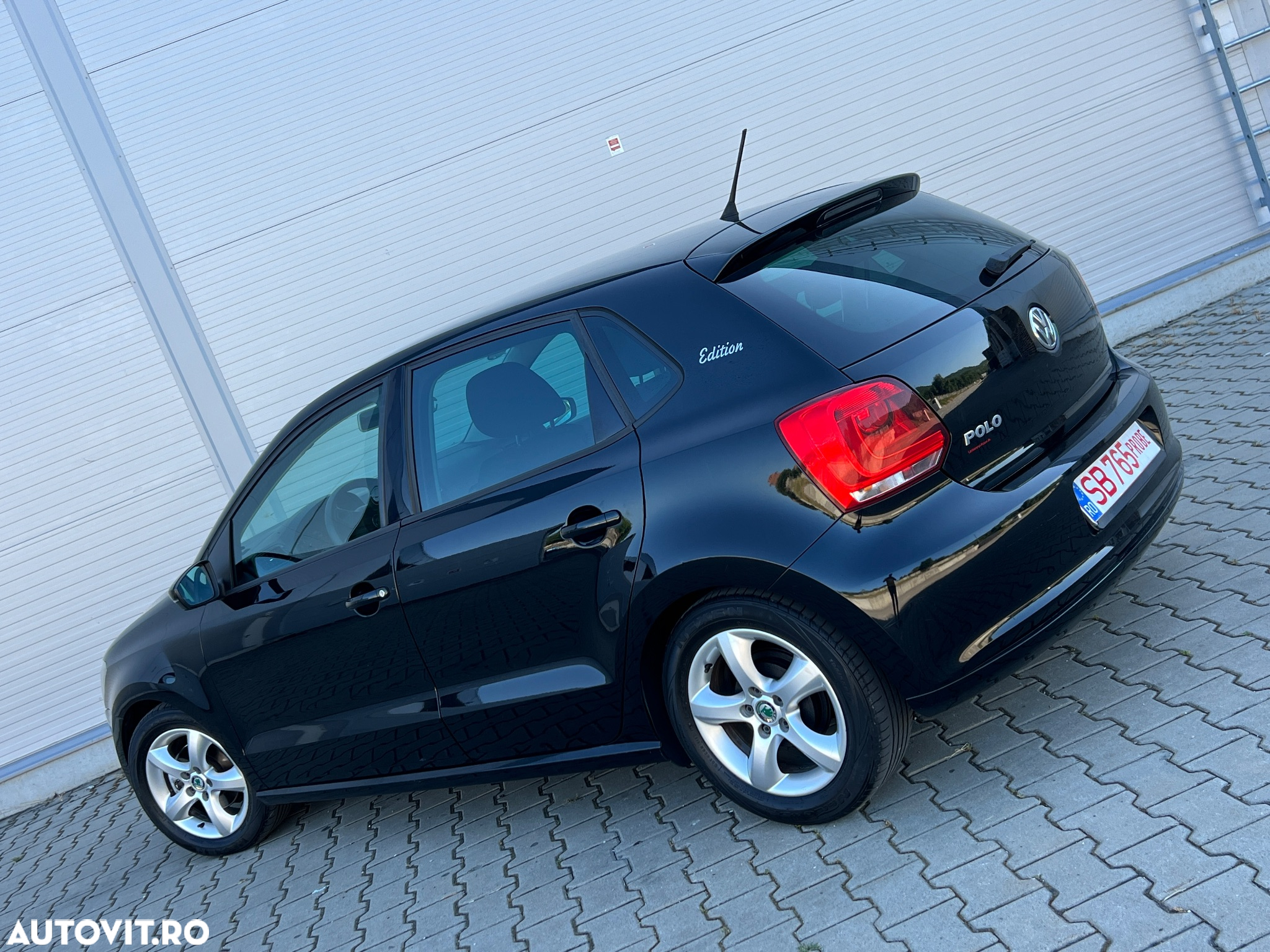 Volkswagen Polo 1.2 Tour Edition - 3