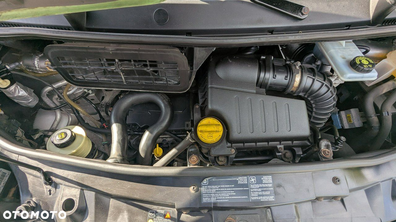 Opel Vivaro - 31