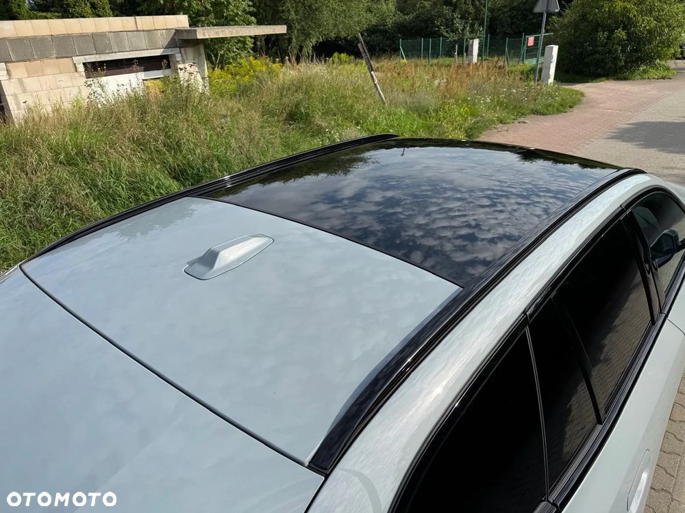 BMW Seria 5 520d Touring - 14