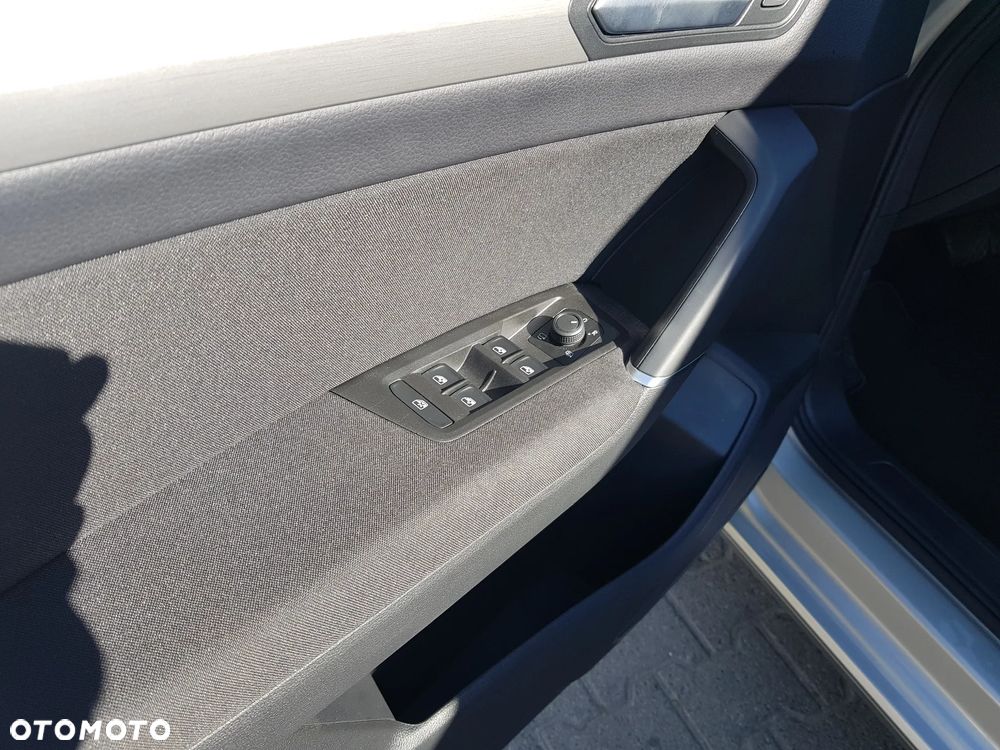 Volkswagen Touran 1.5 TSI EVO Comfortline Plus DSG - 8