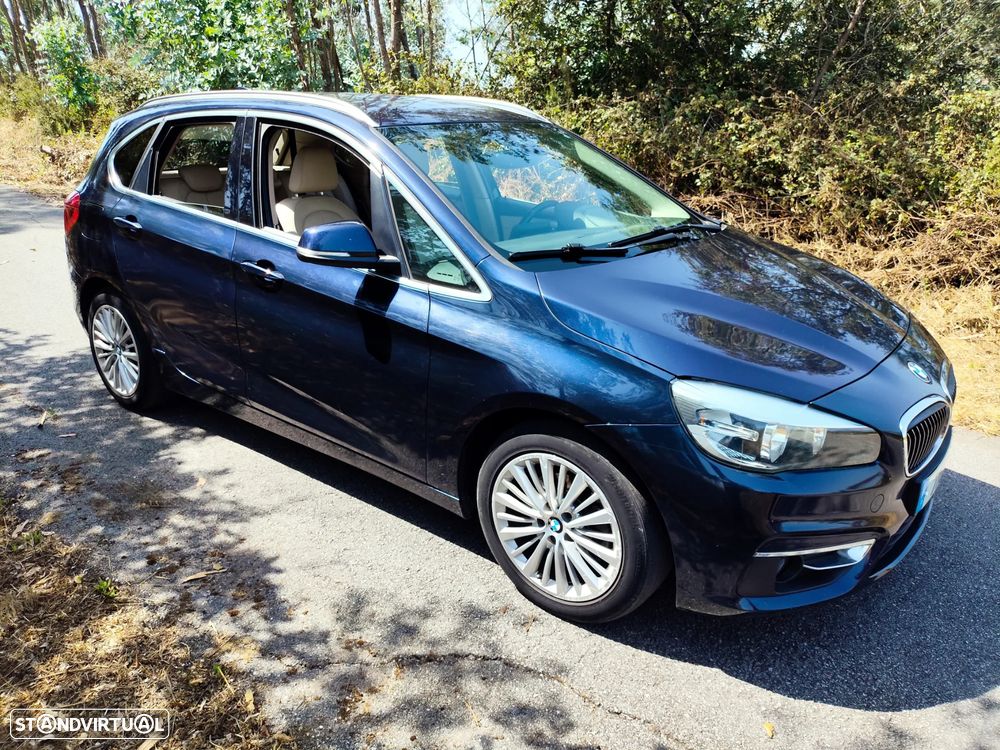 BMW 218 Active Tourer d Line Luxury - 12