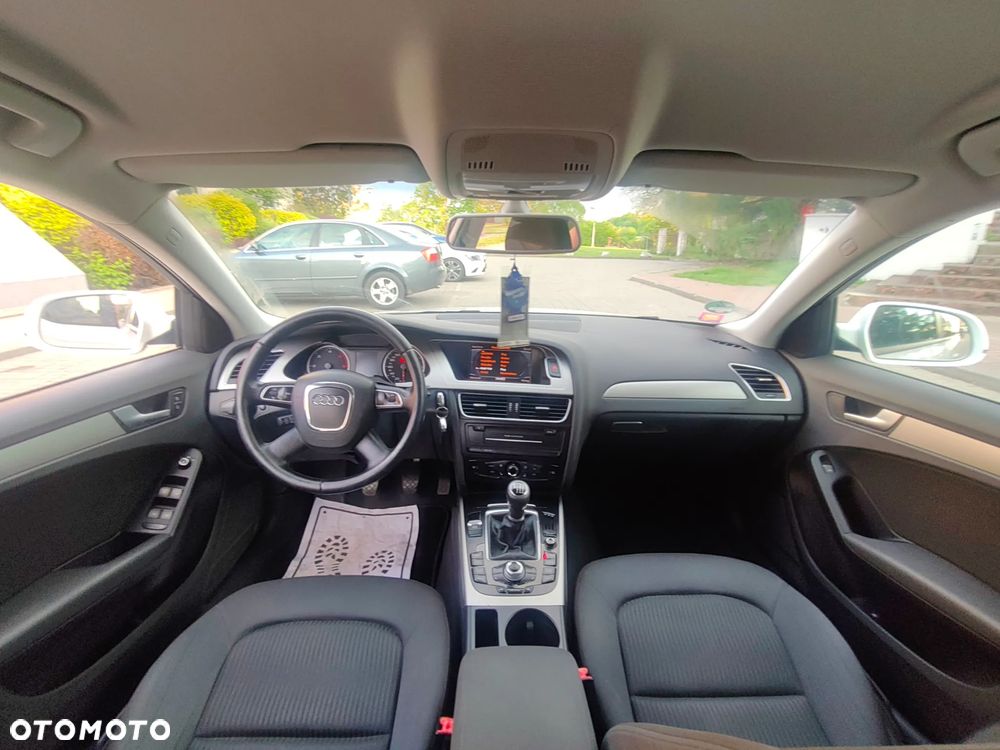 Audi A4 Avant - 9