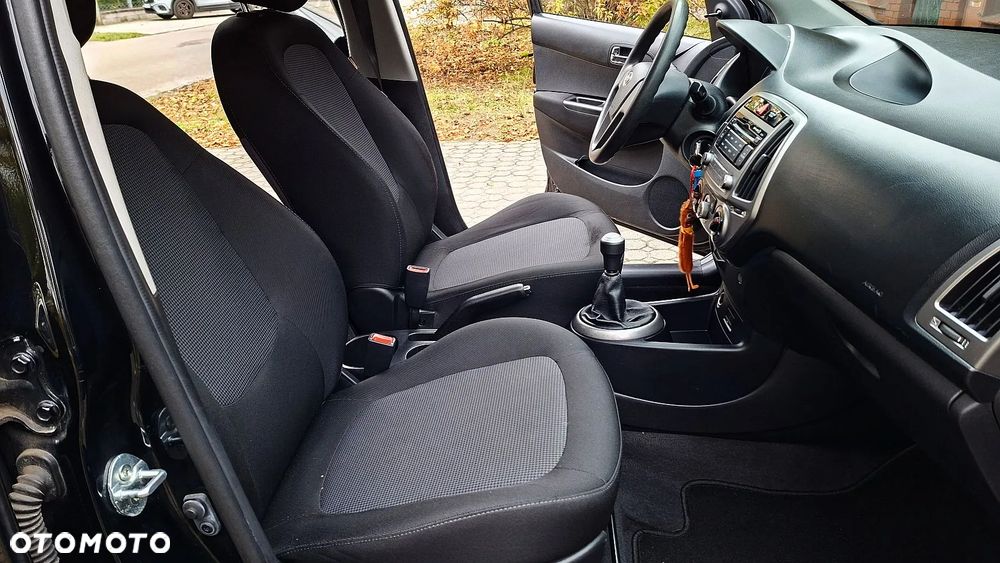 Hyundai i20 1.2 Intro Edition - 23