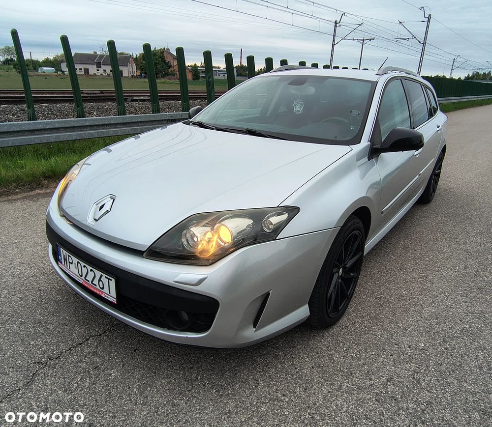 Renault Laguna 2.0 dCi FAP GT - 2