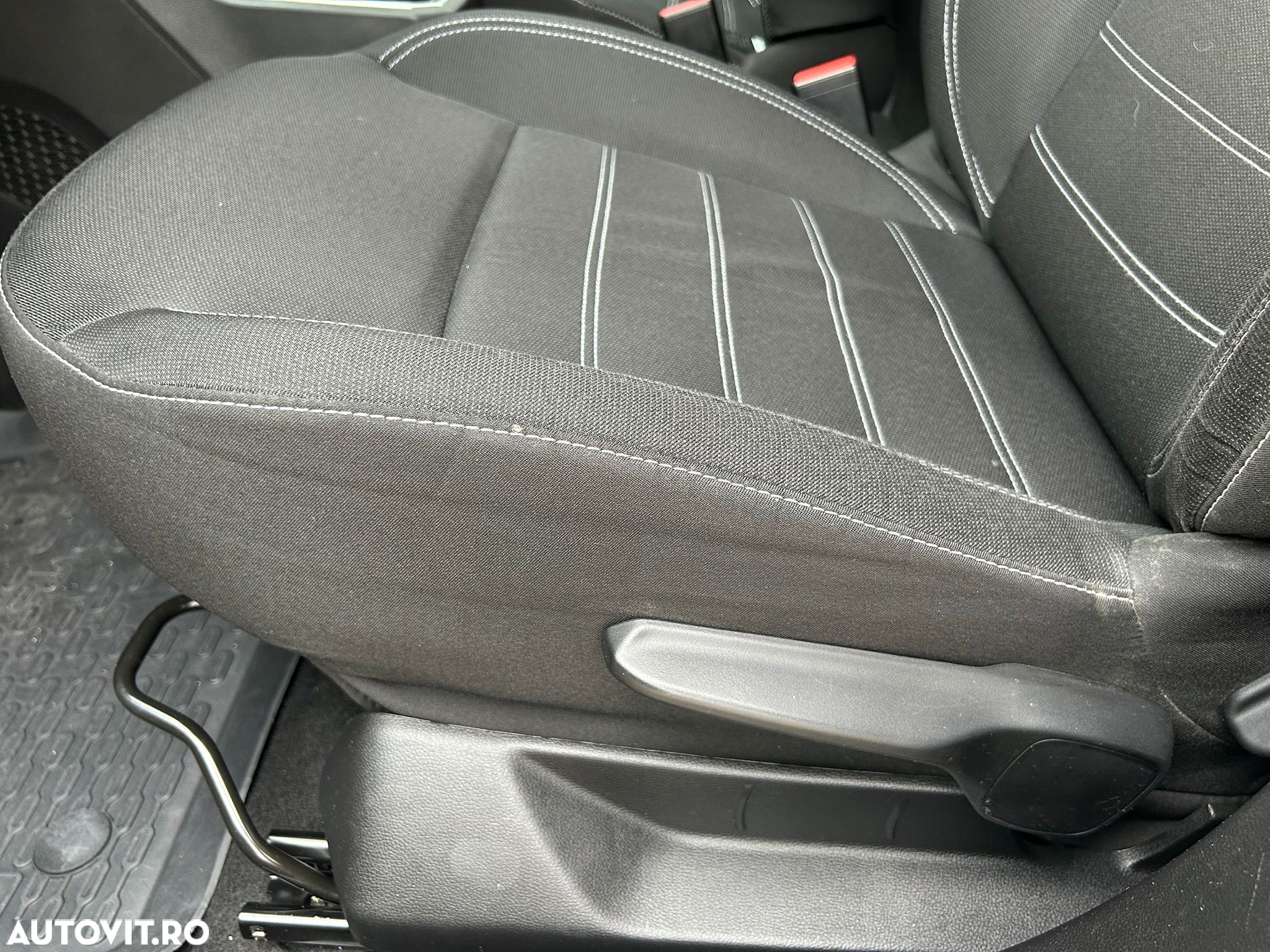 Dacia Logan TCe 90 Essential - 18