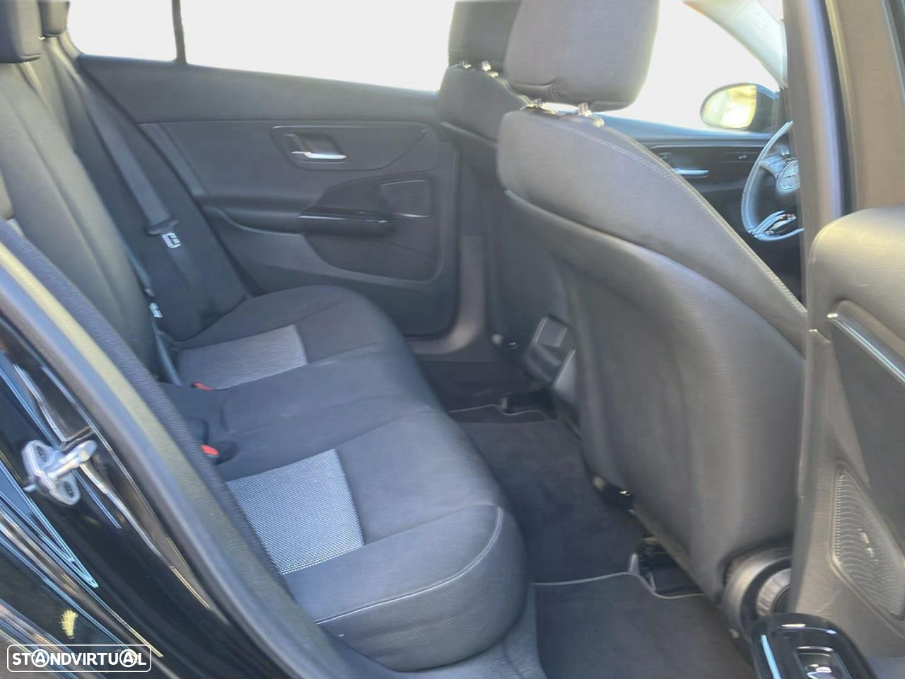Mercedes-Benz C 200 d Avantgarde - 14