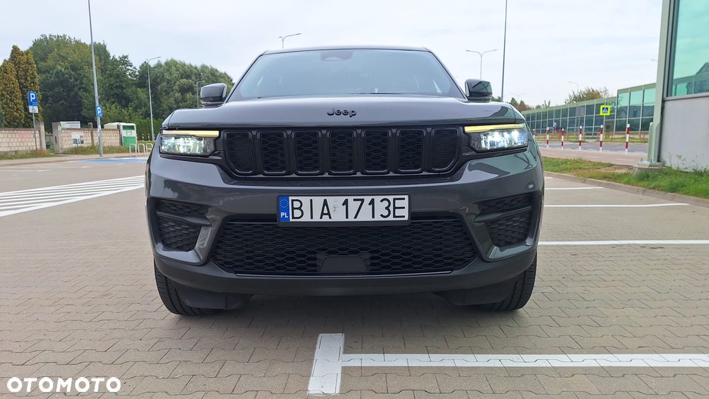 Jeep Grand Cherokee - 10