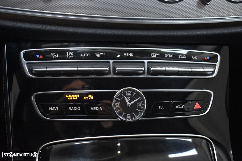 Mercedes-Benz E 220 d Avantgarde - 31