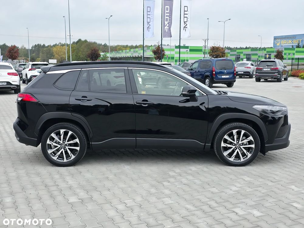 Toyota Corolla Cross 2.0 Hybrid Executive AWD - 24