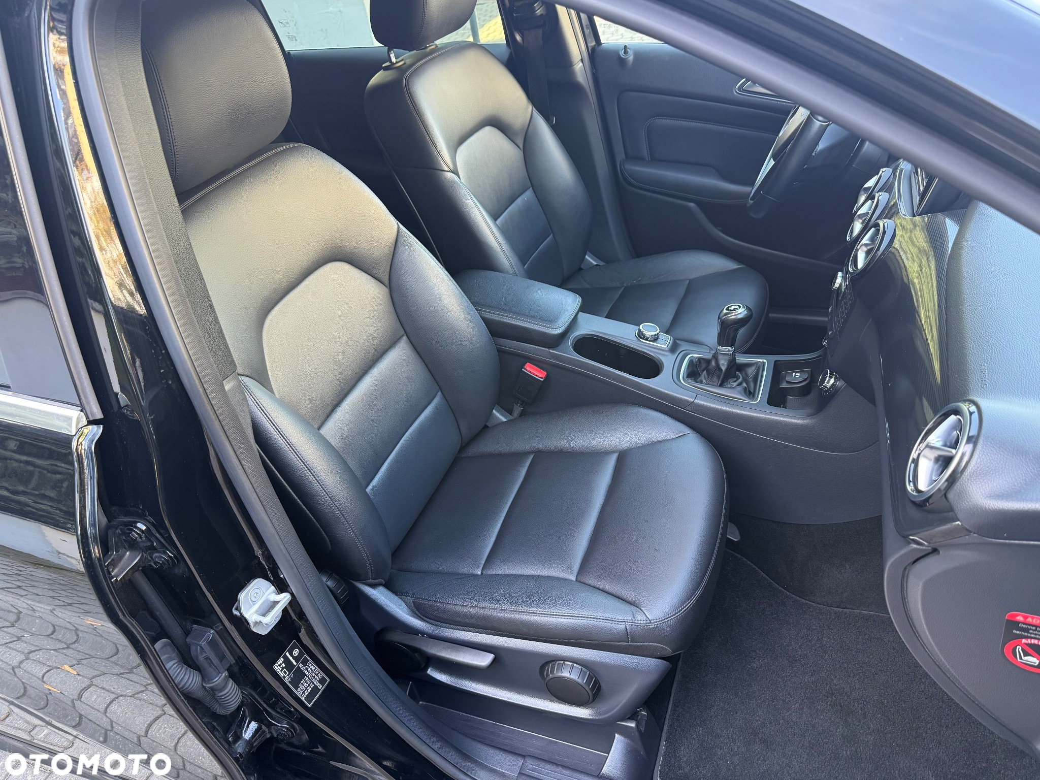 Mercedes-Benz Klasa B 180 BlueEFFICIENCY Edition - 10