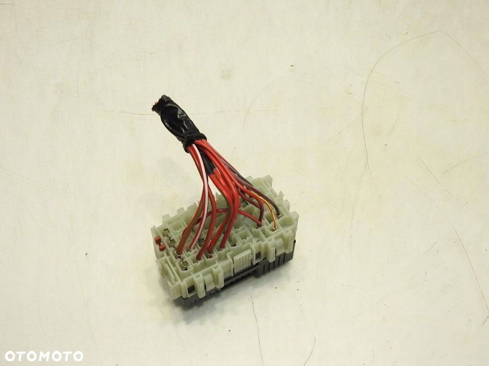 SKRZYNKA BEZPIECZNIKÓW VOLVO XC60 I 2.4 D5 6G9T-14K131-AB - 3