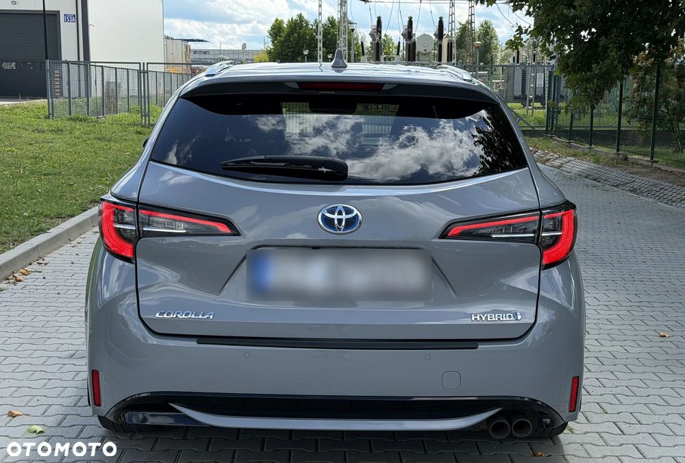 Toyota Corolla 2.0 Hybrid Executive - 23