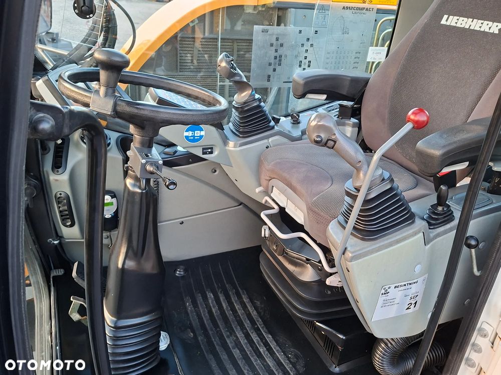 Liebherr A912 ROTOTILT ze szczypcami Super Stan - 12