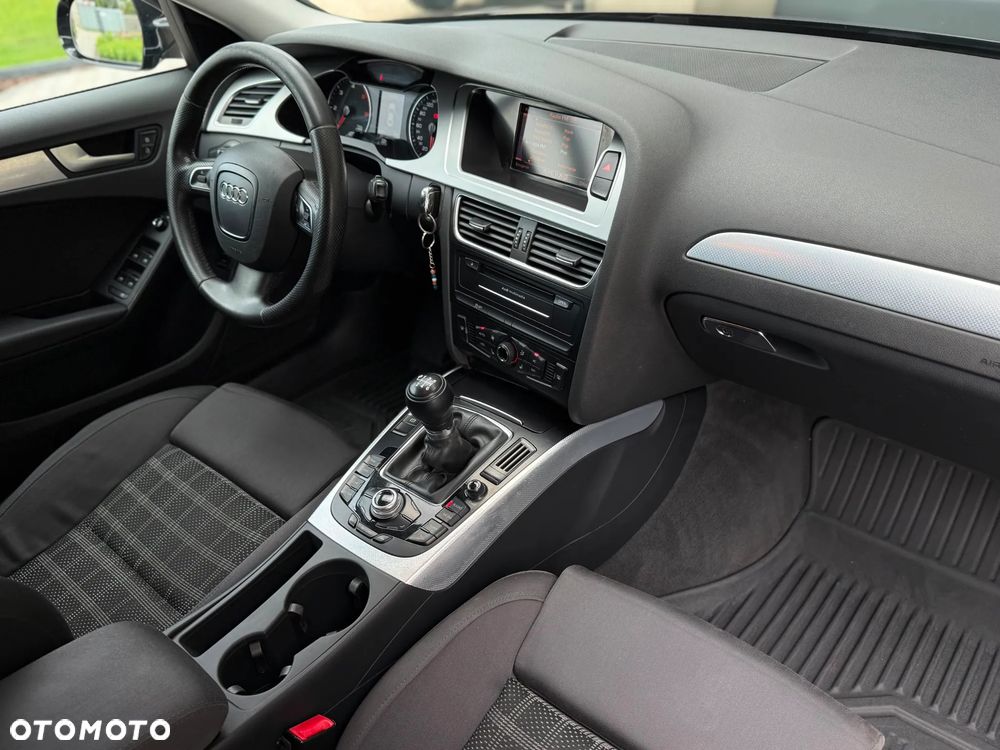 Audi A4 Limousine 2.0 TDI DPF Ambiente - 36