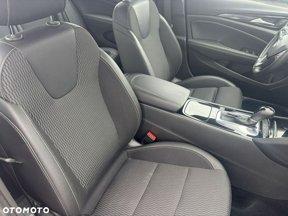Opel Insignia - 39