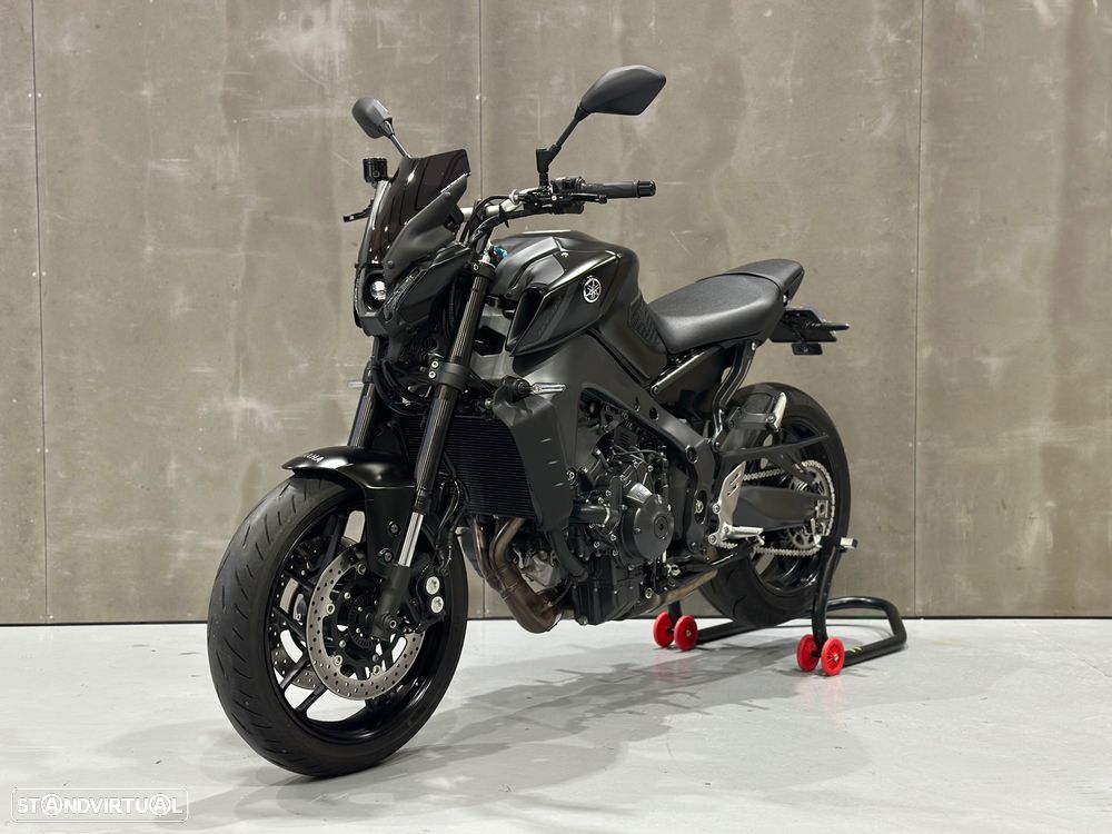 Yamaha MT-09 - 1