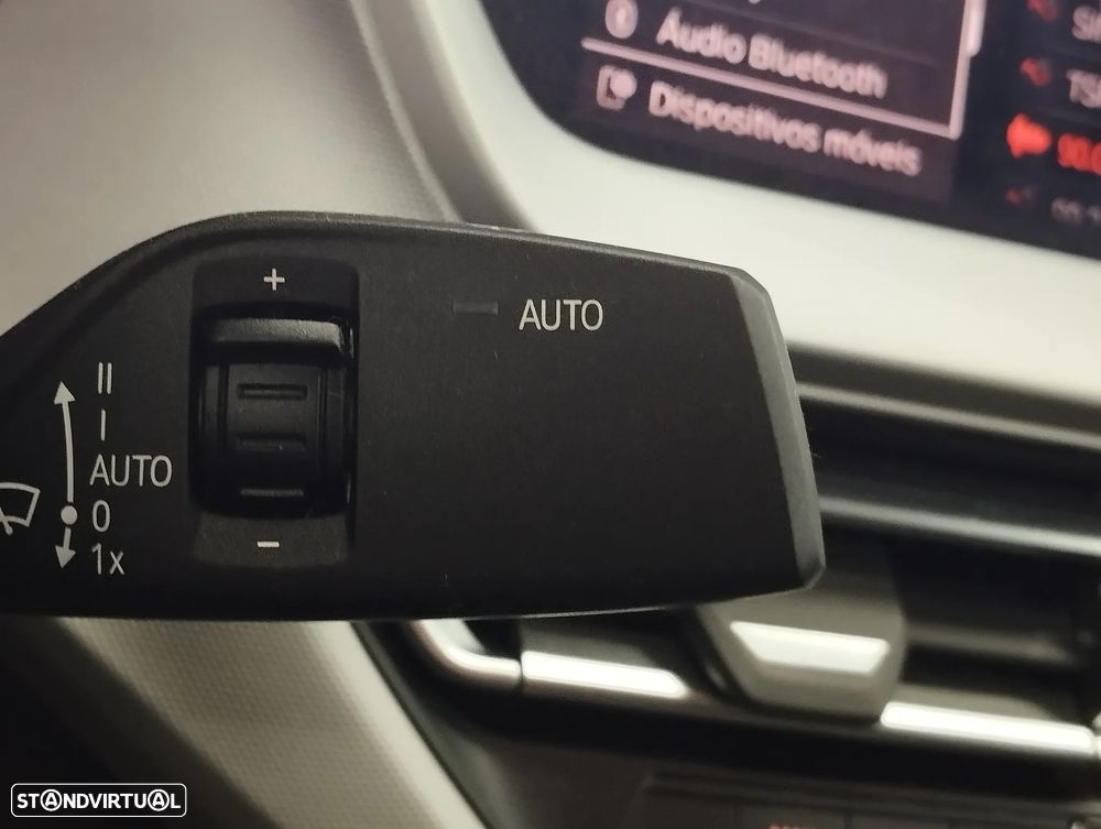 BMW 216 d Advantage — fotografia 21