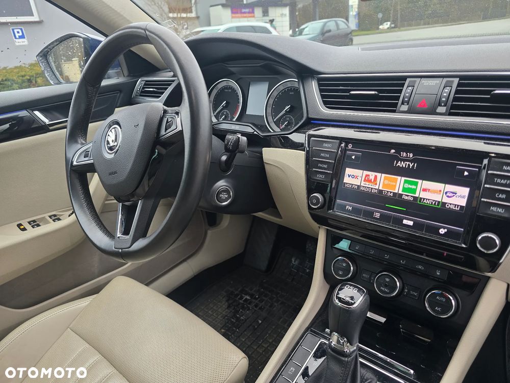 Skoda Superb 2.0 TDI L&K DSG - 27