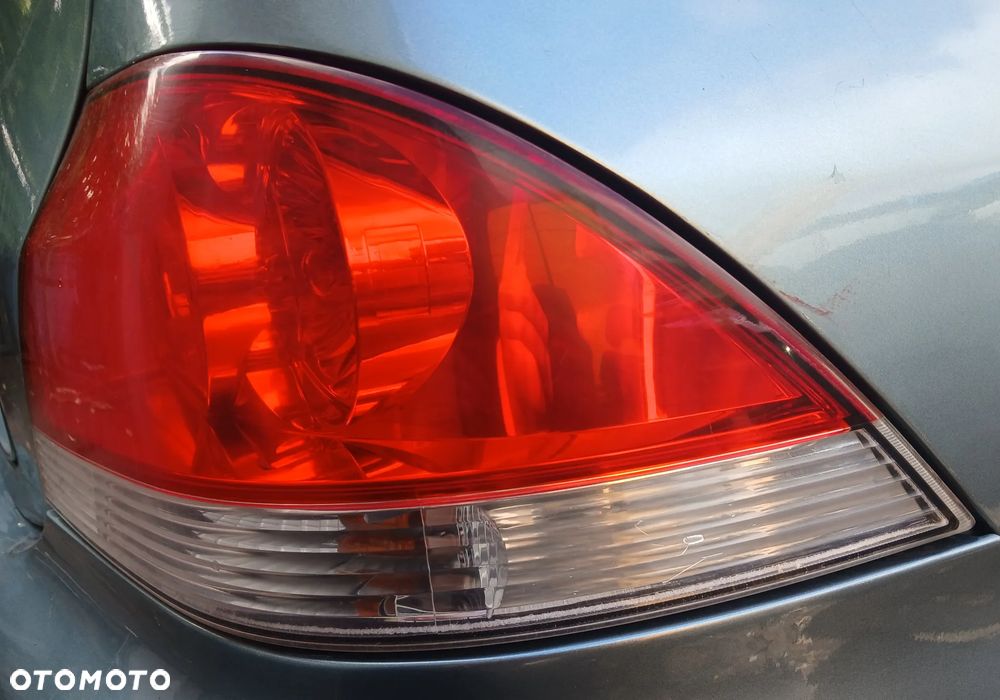 Mitsubishi Lancer VII  lampa tył tylna prawa lewa sedan - 4