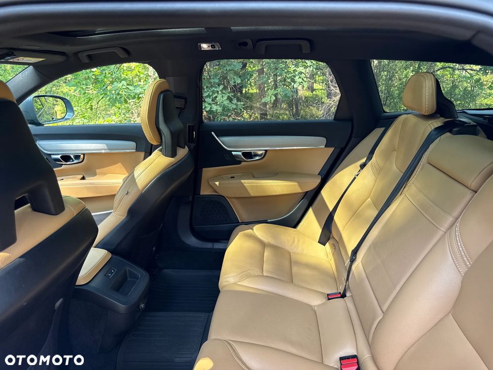 Volvo V90 Cross Country T5 AWD Geartronic Pro - 8