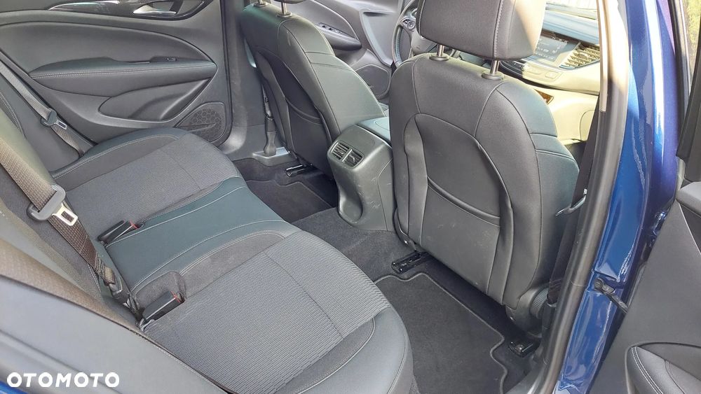 Opel Insignia 2.0 CDTI Business Elegance S&S - 18