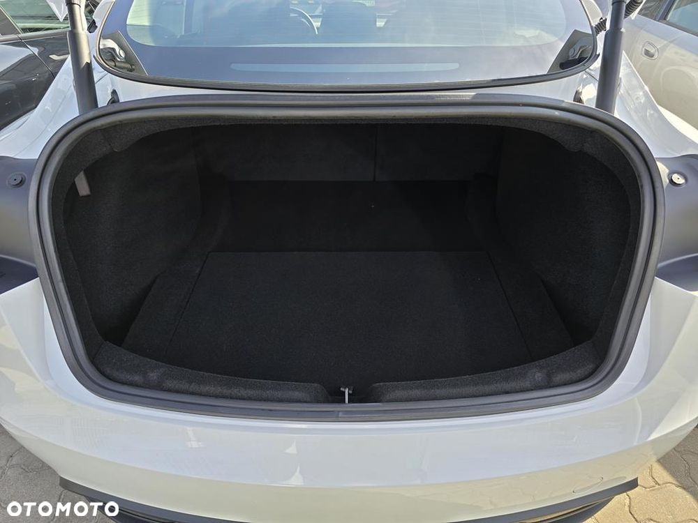 Tesla Model 3 Long Range AWD - 7