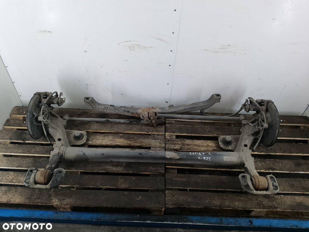 BELKA ZAWIESZENIA, OŚ TYŁ  OPEL ZAFIRA C 1.8 - 1
