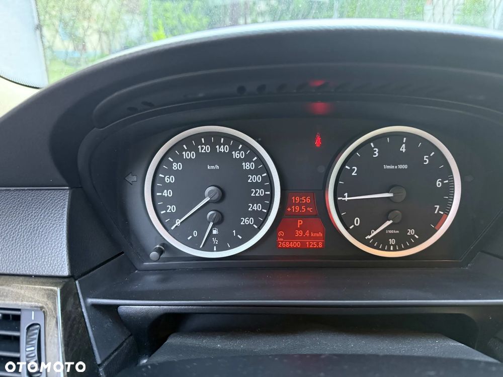 BMW Seria 5 530i - 29