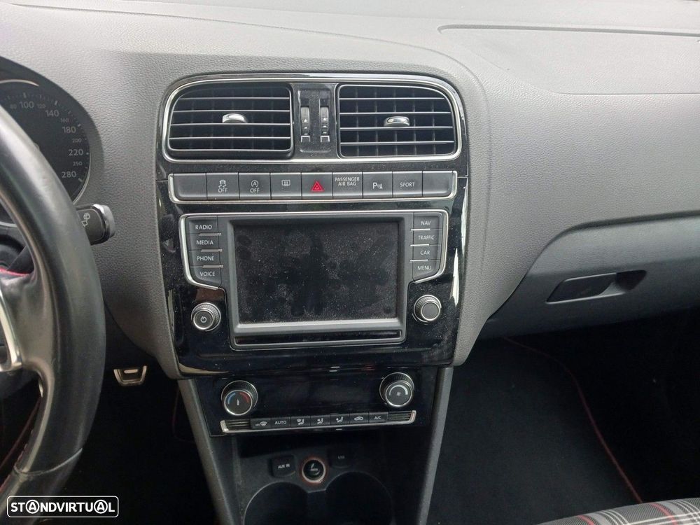 VW Polo 1.8 TSi GTi - 13