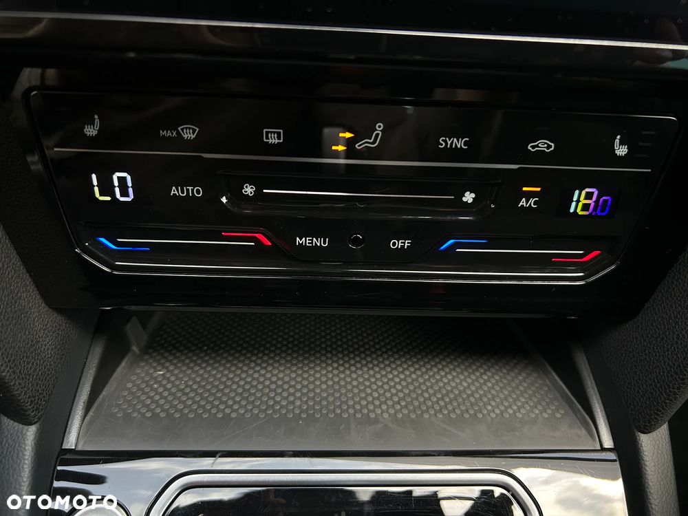 Volkswagen Passat - 30