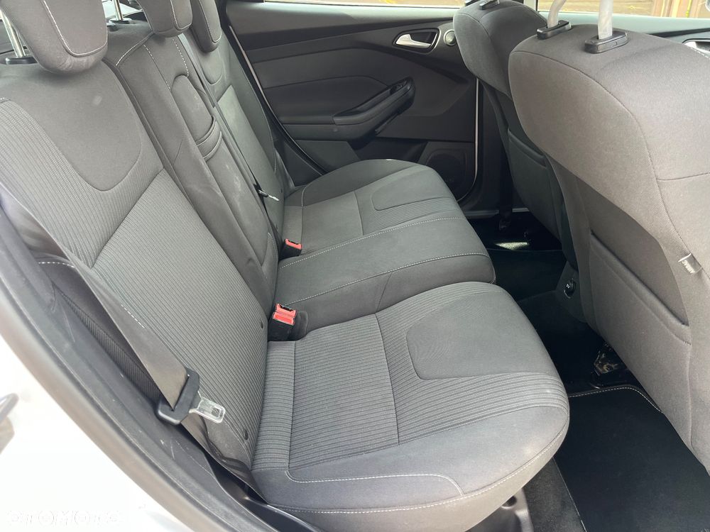 Ford Focus 1.6 EcoBoost Start-Stopp-System Trend - 17