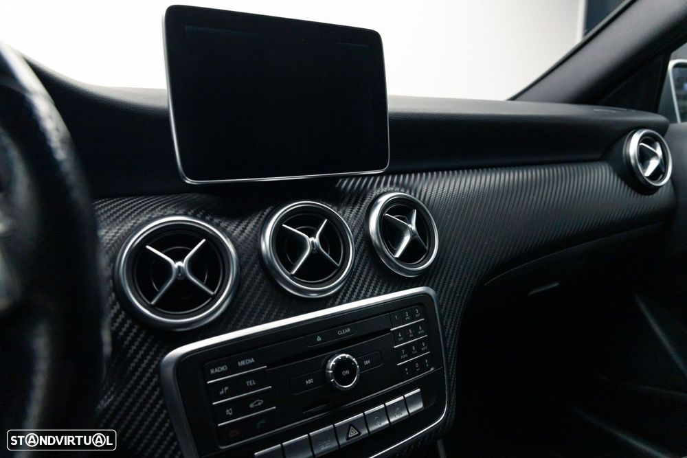 Mercedes-Benz A 220 d AMG Line Aut. - 35