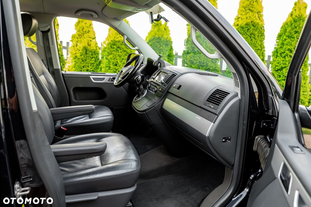Volkswagen Multivan - 27