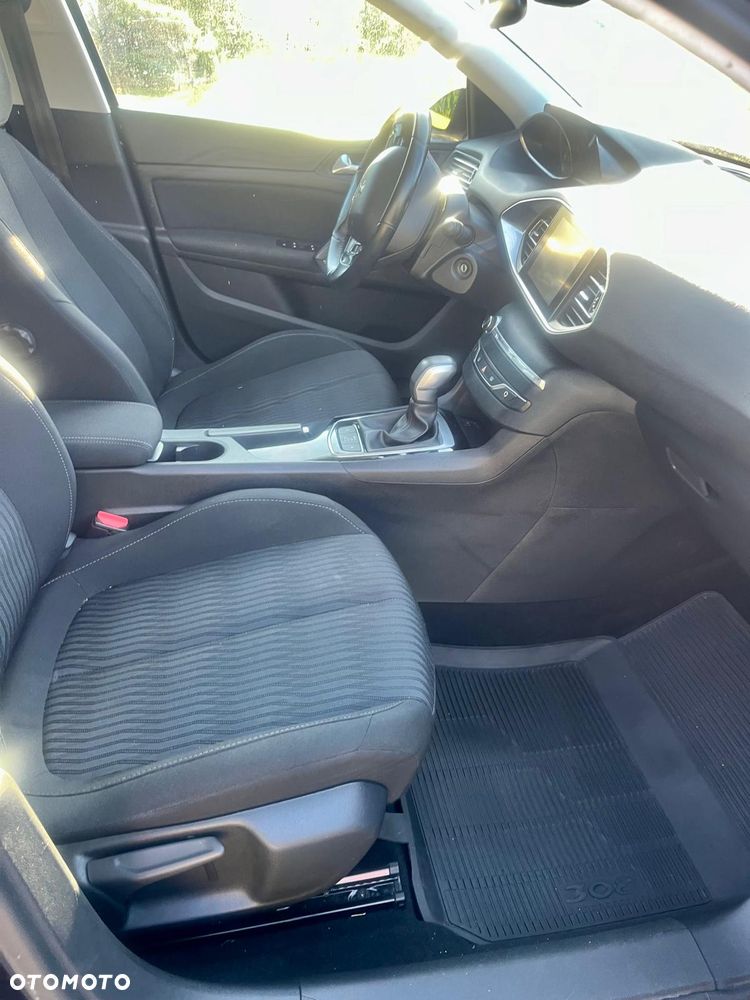 Peugeot 308 - 5